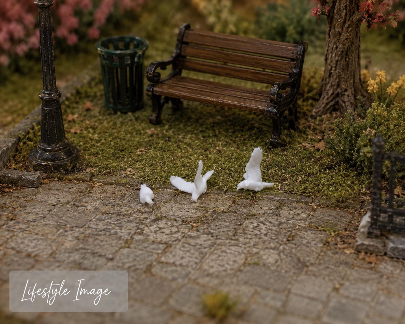 Pigeons (3) – 1:24 Scale Miniature - MstrcrftMinis - 1405
