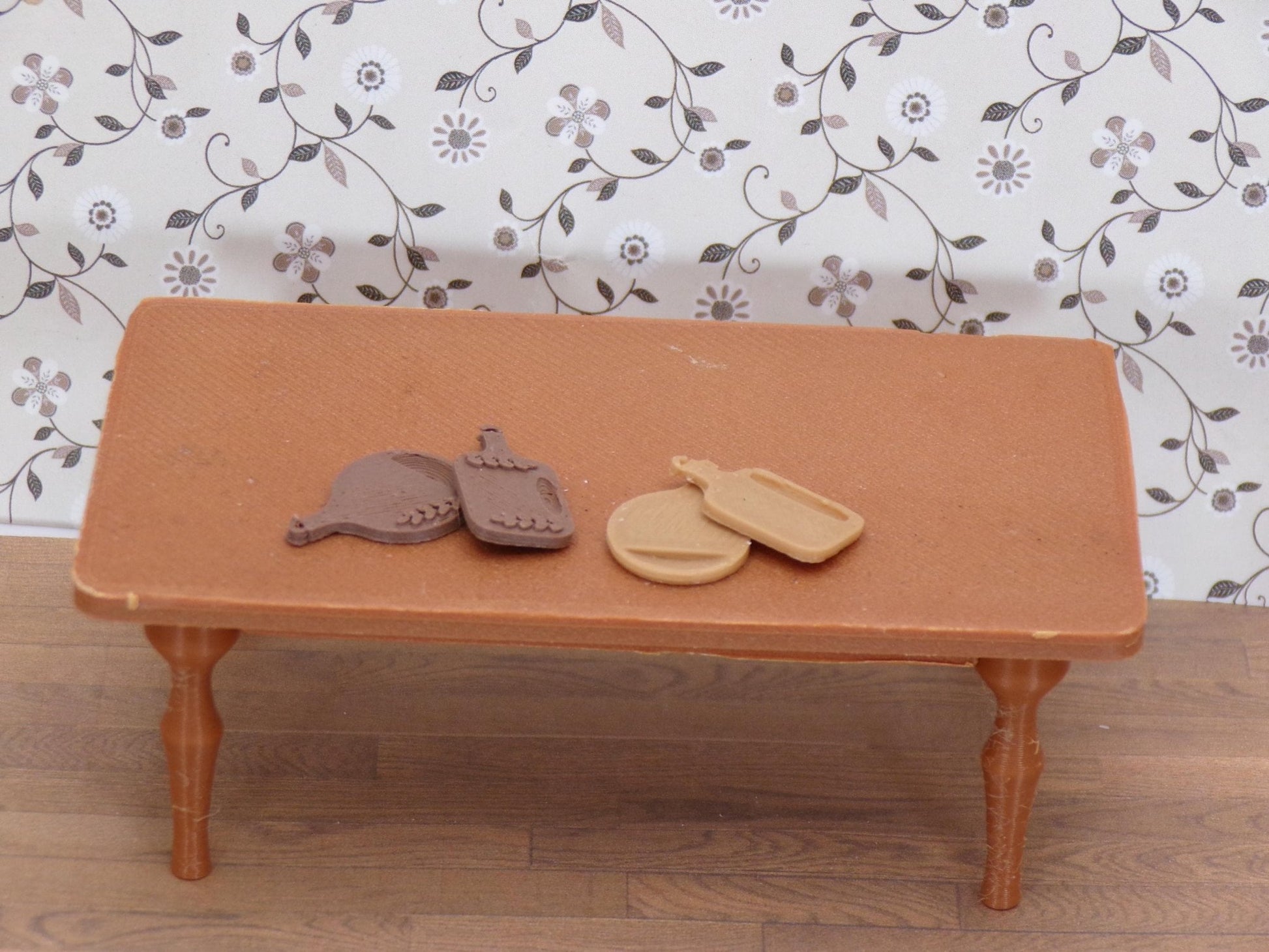 Set of 2 Charcuterie Boards – 1:24 Scale Miniatures - MstrcrftMinis - 1319