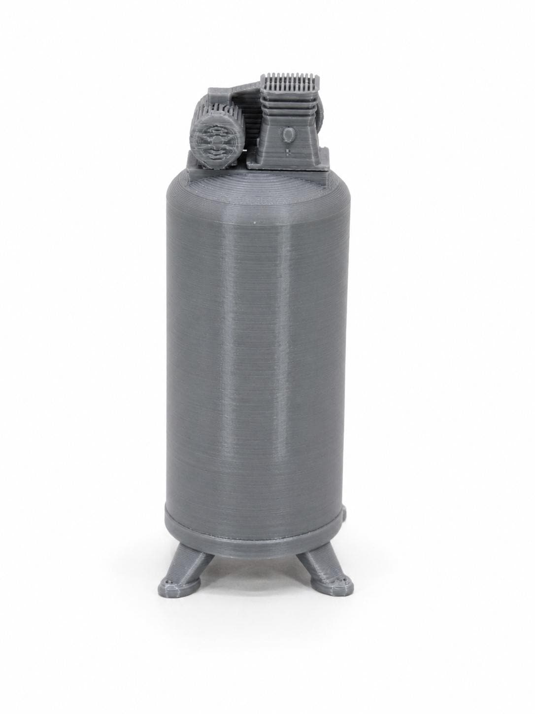 Upright Air Compressor – 1:24 Scale Miniature Shop & Garage Equipment - MstrcrftMinis - 1389