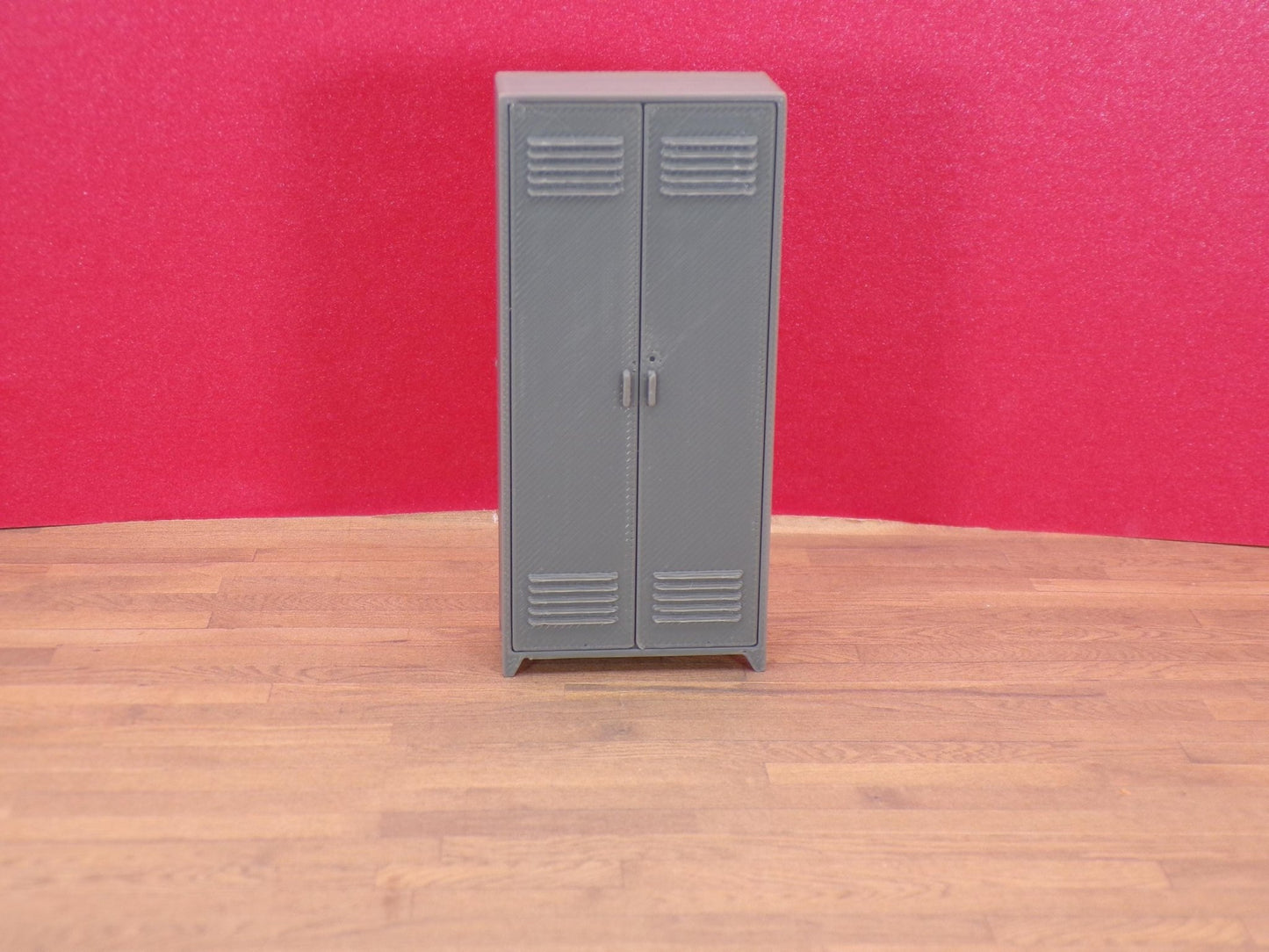 Work / Gym Lockers – 1:24 Scale Miniature - MstrcrftMinis - 1408